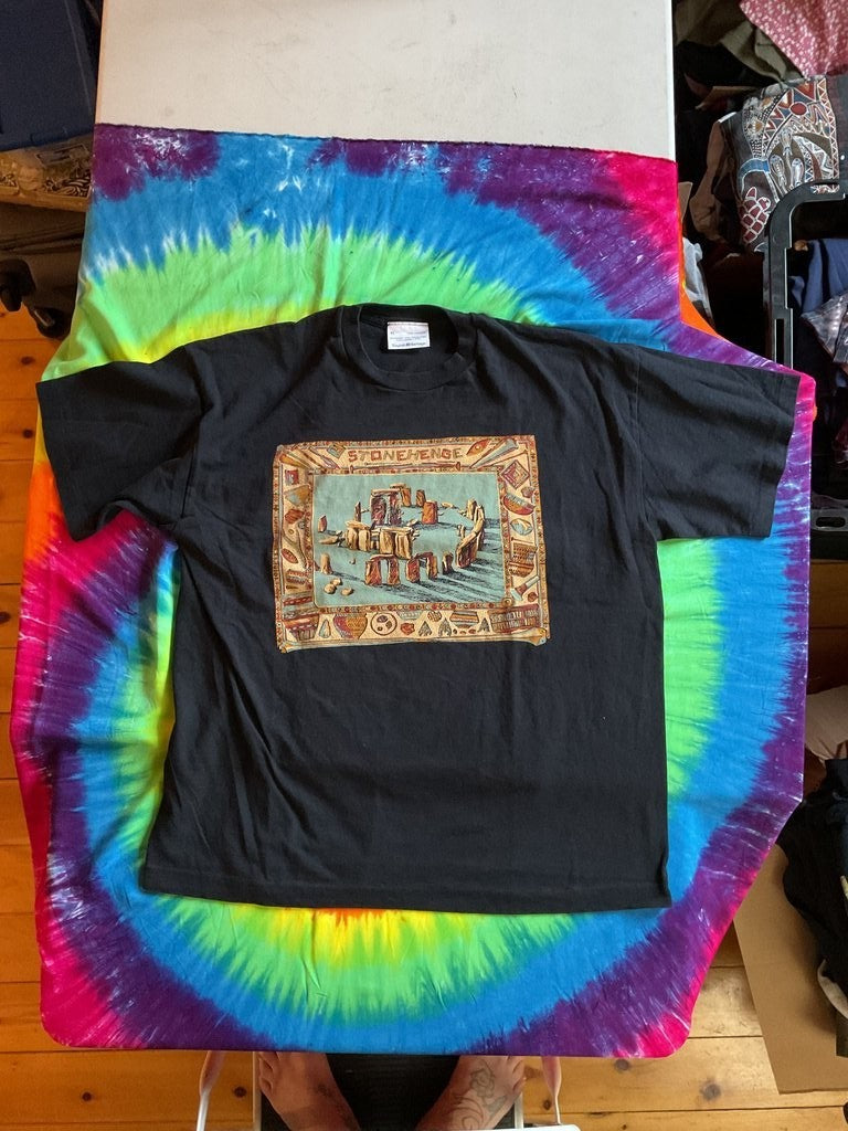 Vintage 1990s English Heritage Pazuki Stonehenge Single Stitch