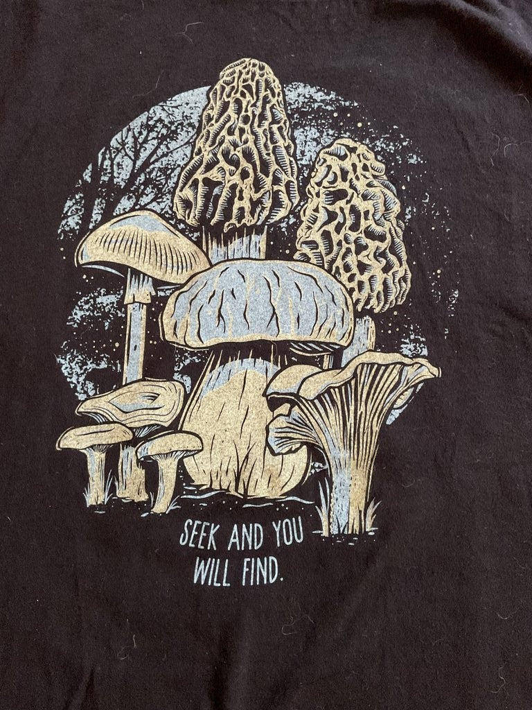 Soul Flower Mushroom Graphic T-Shirt
