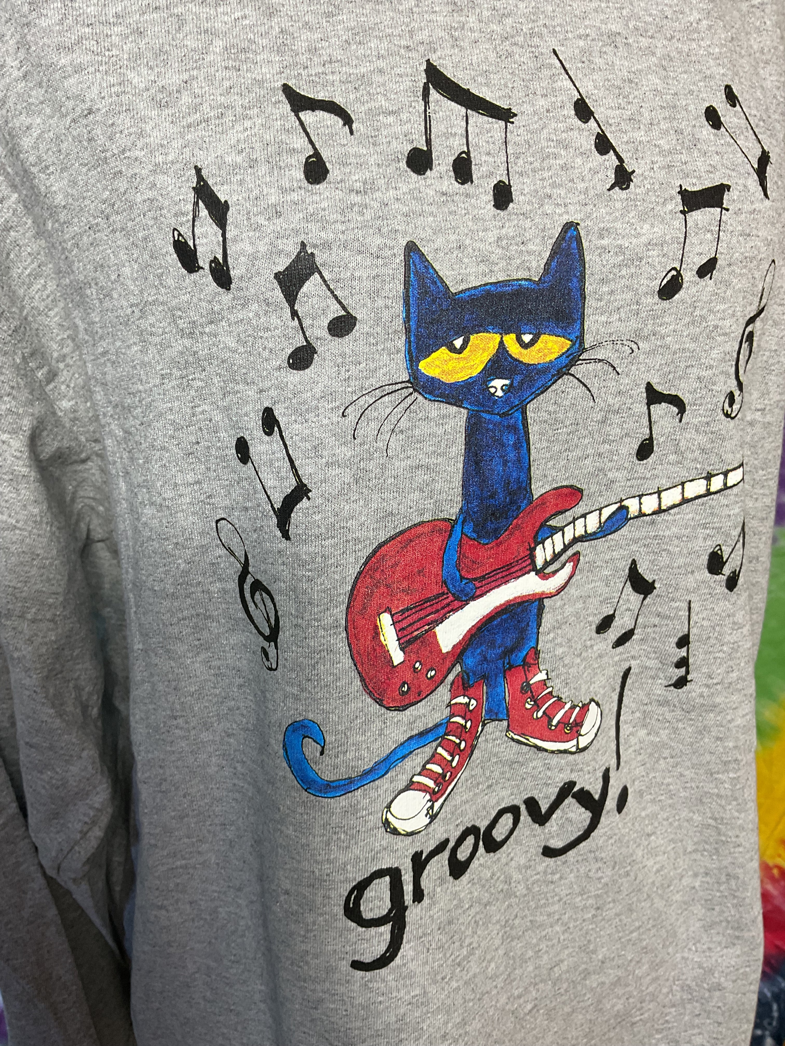 Pete the Cat Groovy Guitar Gray Long Sleeve Graphic Shirt XL