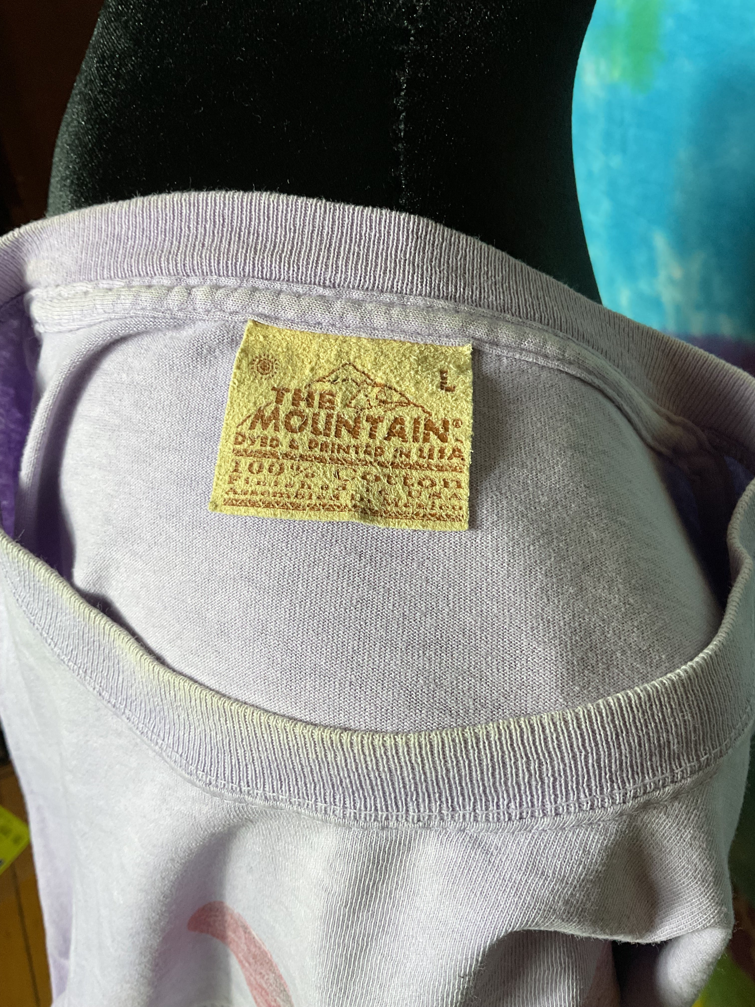 Vintage 2001 The Mountain Cowgirl T-Shirt Funny Humor Lilac L