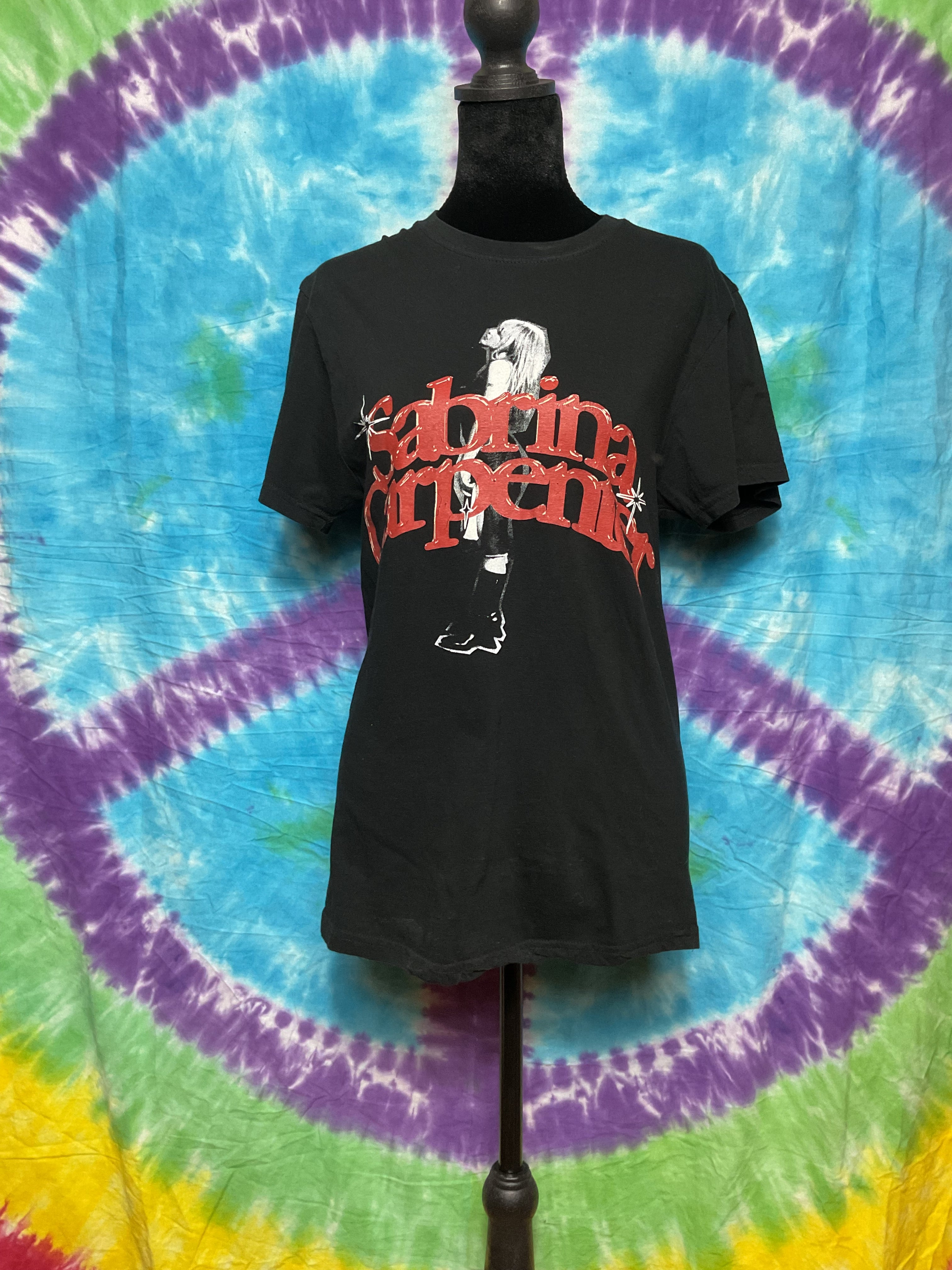 Sabrina Carpenter Red Puff Print Logo Graphic Tee Black Medium