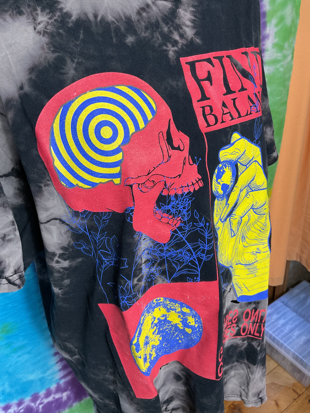 Chemistry Find Balance Tie Dye Skull T-Shirt Good Vibes XL