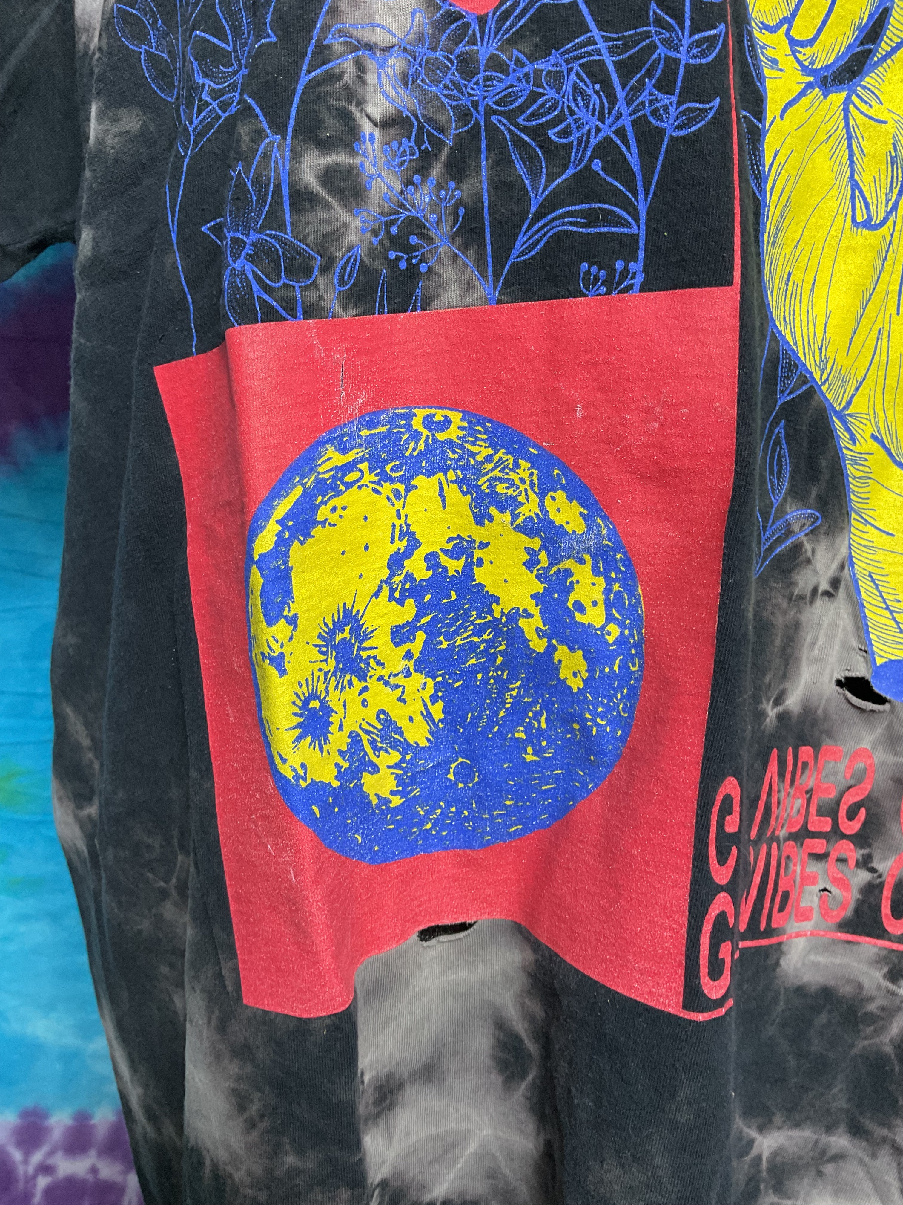 Chemistry Find Balance Tie Dye Skull T-Shirt Good Vibes XL
