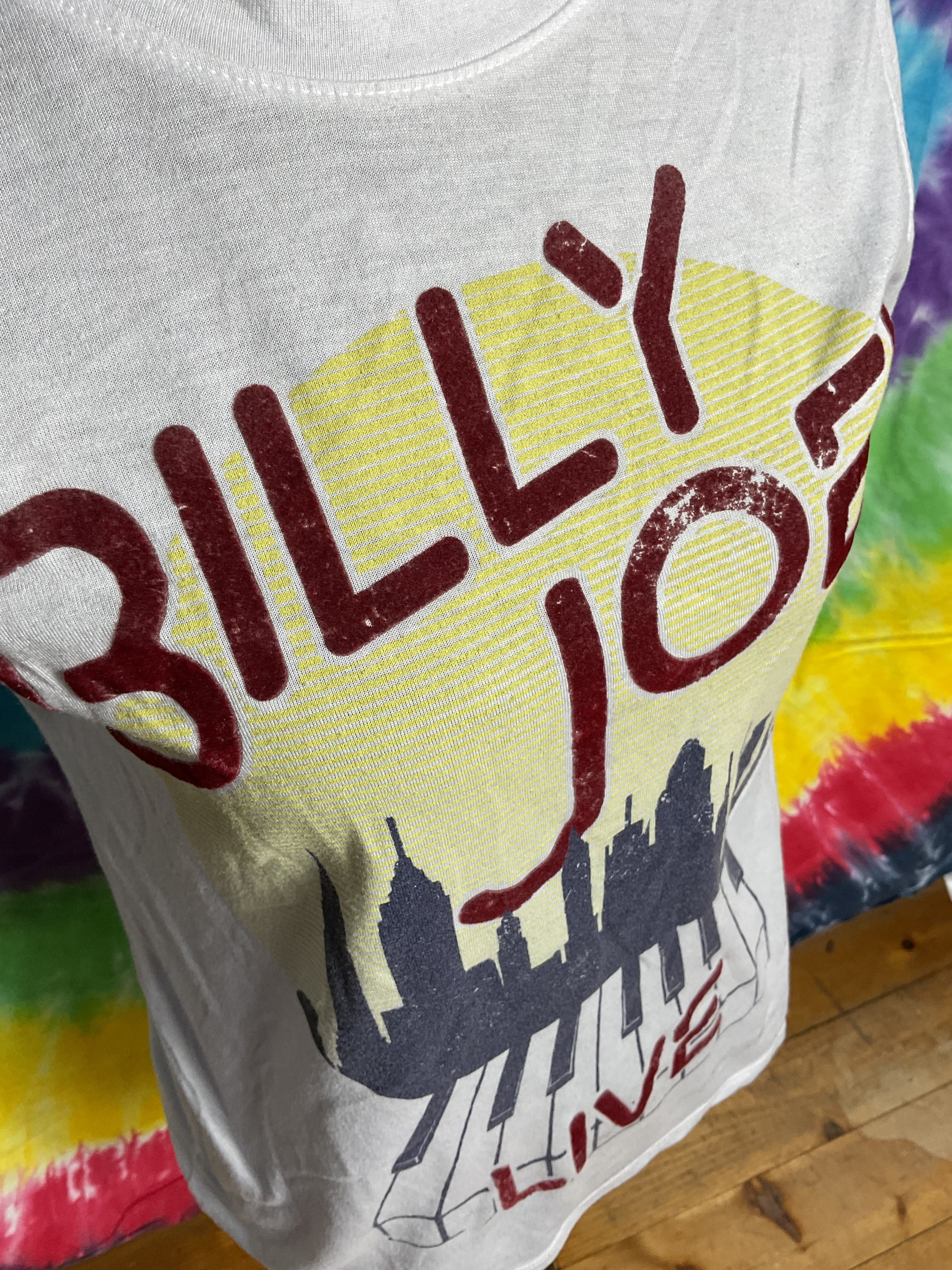 Billy Joel Live NYC Skyline Piano Tee White Small Velvety Flocked