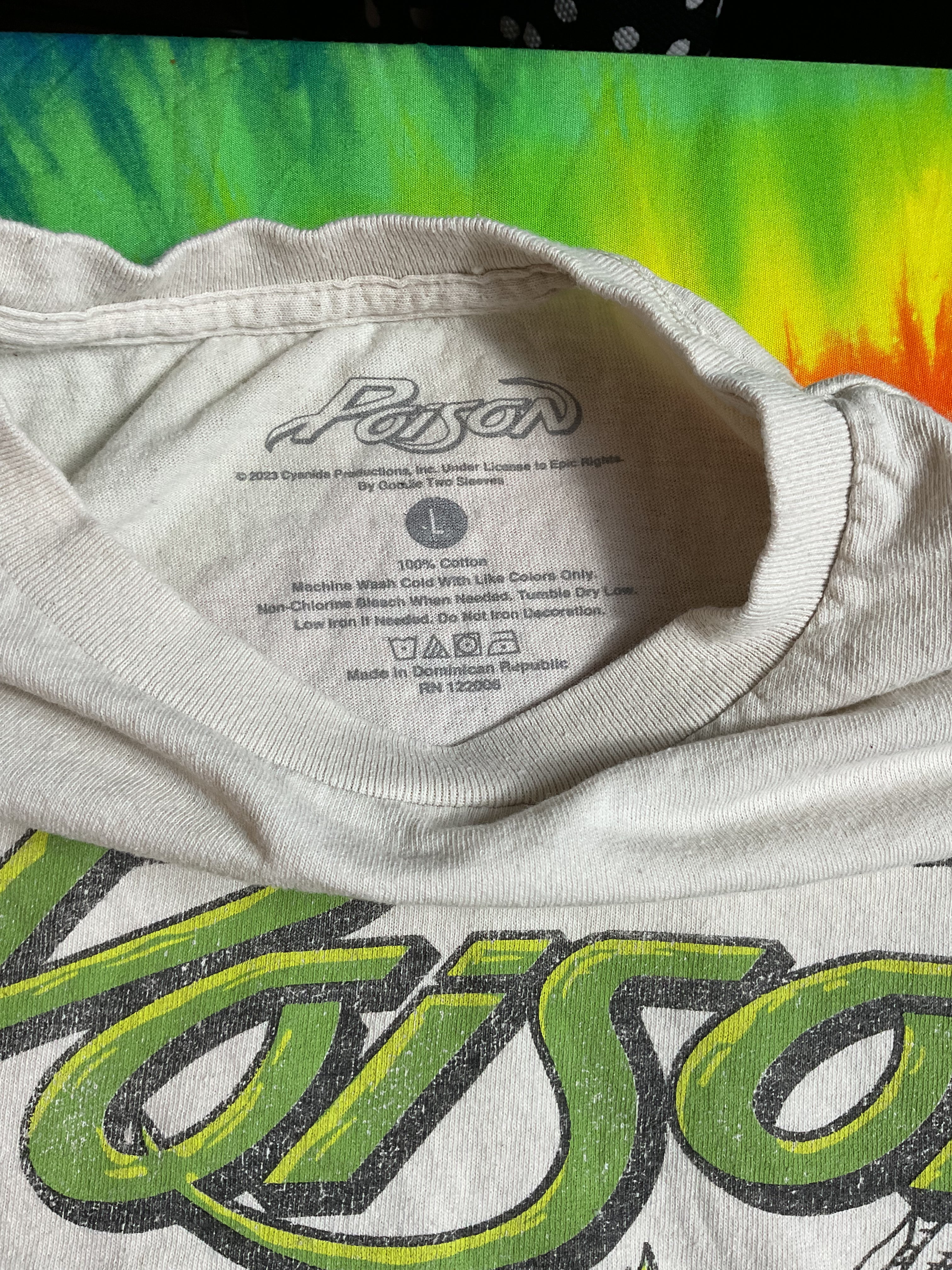 Poison Every Rose Has Its Thorn Band T-Shirt White Men's Large