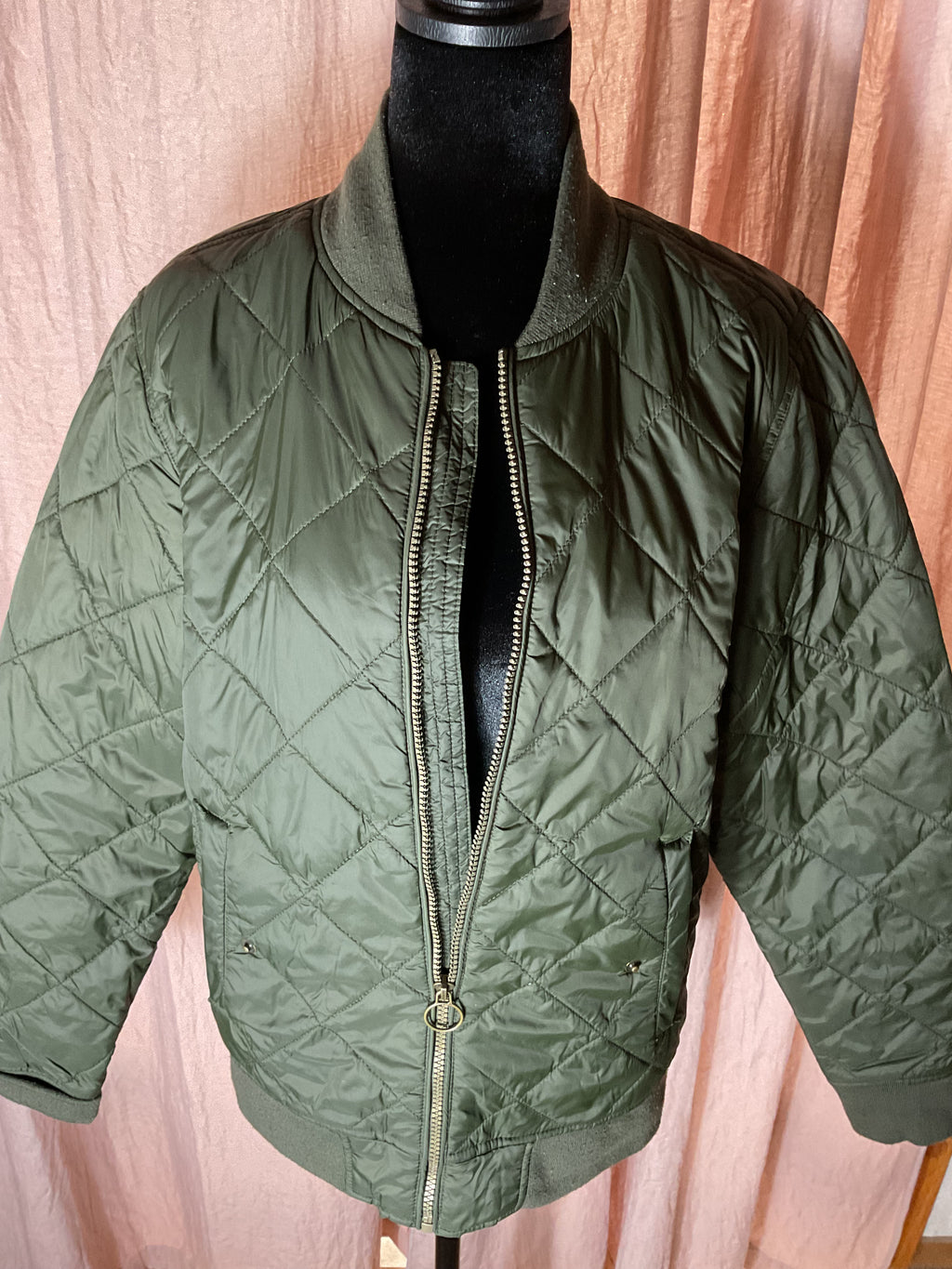 St. John's Bay Men's Olive Green Quilted Bomber Jacket Small