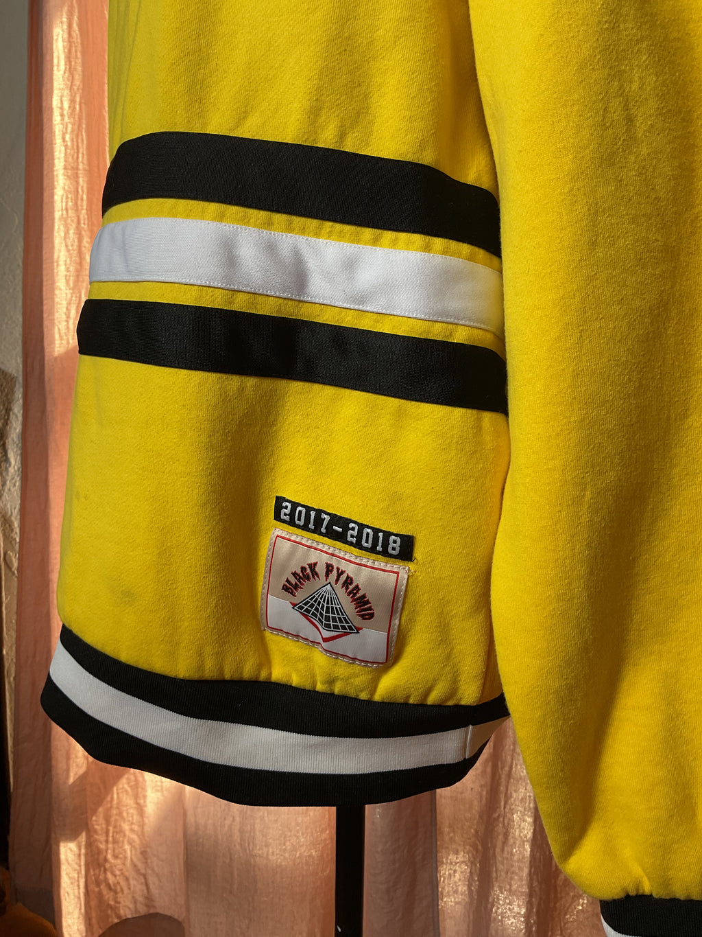Black Pyramid by Chris Brown Yellow Tiger Patch Crewneck XL