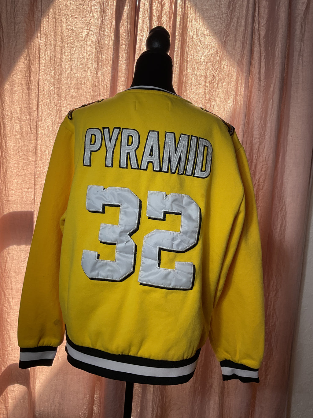 Black Pyramid by Chris Brown Yellow Tiger Patch Crewneck XL