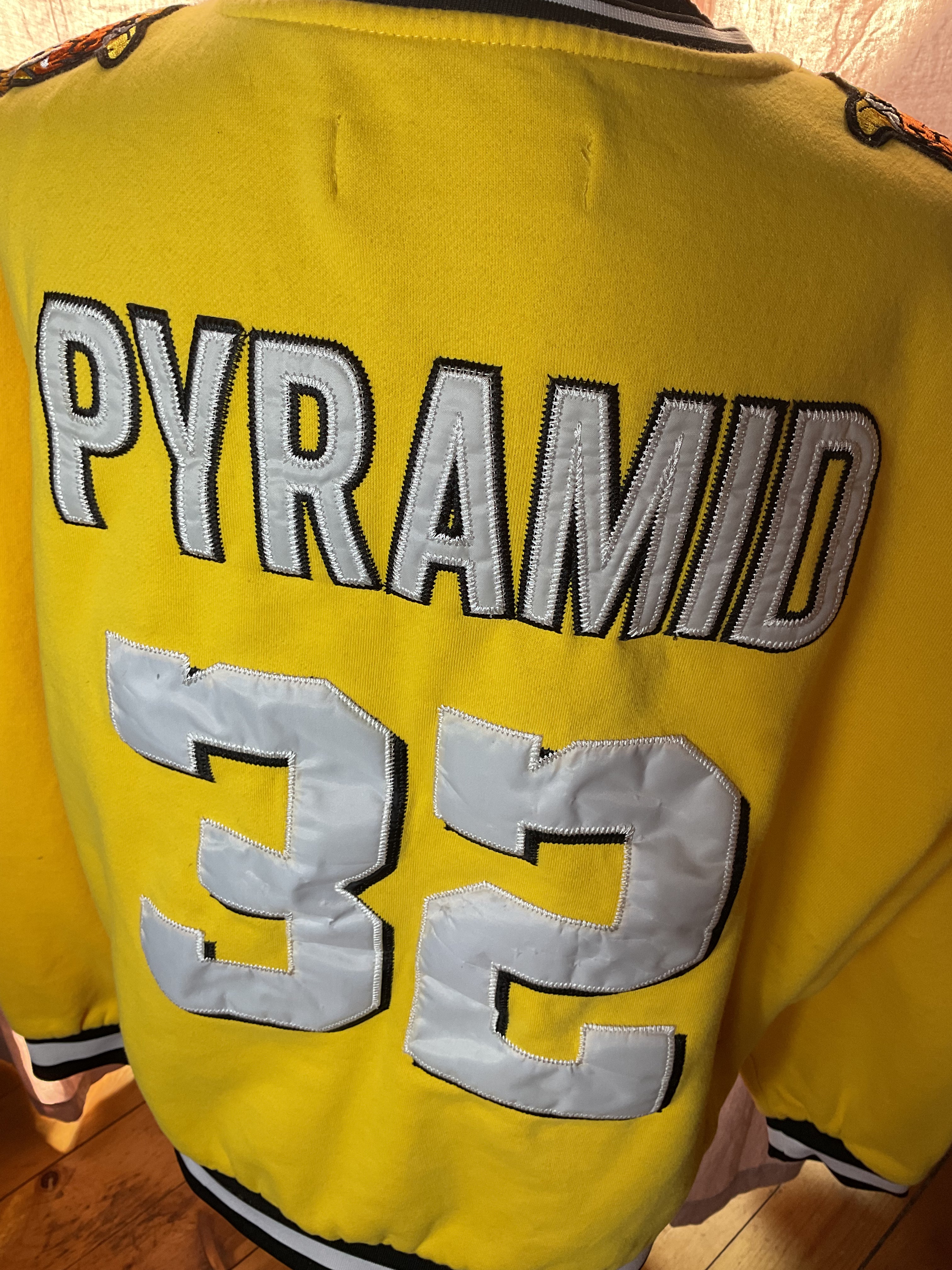 Black Pyramid by Chris Brown Yellow Tiger Patch Crewneck XL