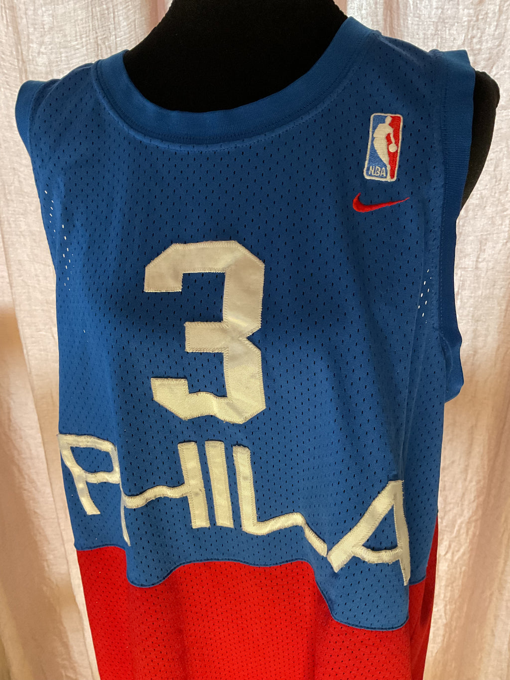 Nike Allen Iverson 76ers Stitched Satin Swingman Jersey Blue L