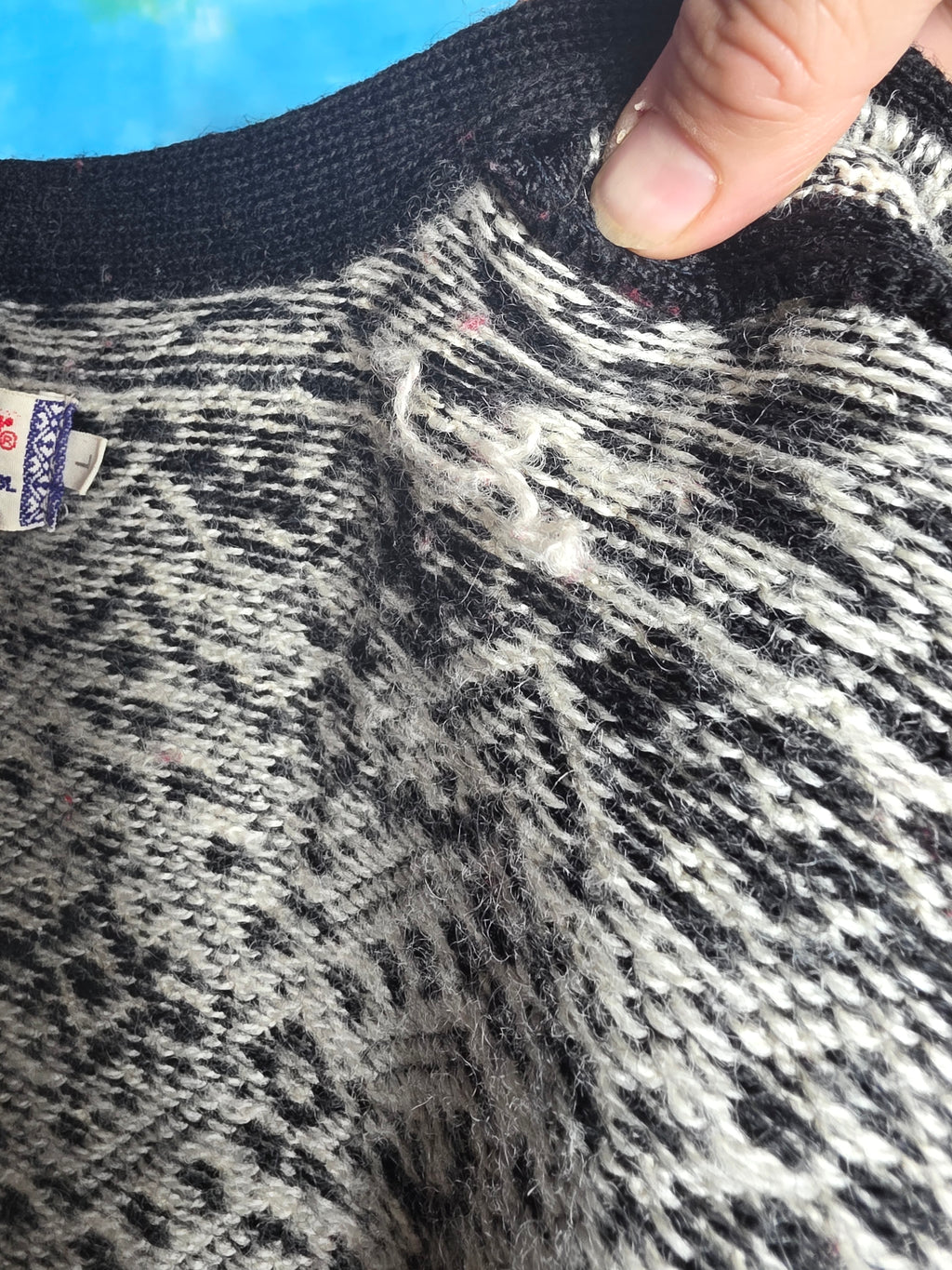 Vintage Norskwear Icelandic Pure Wool Cardigan Floral Trim L