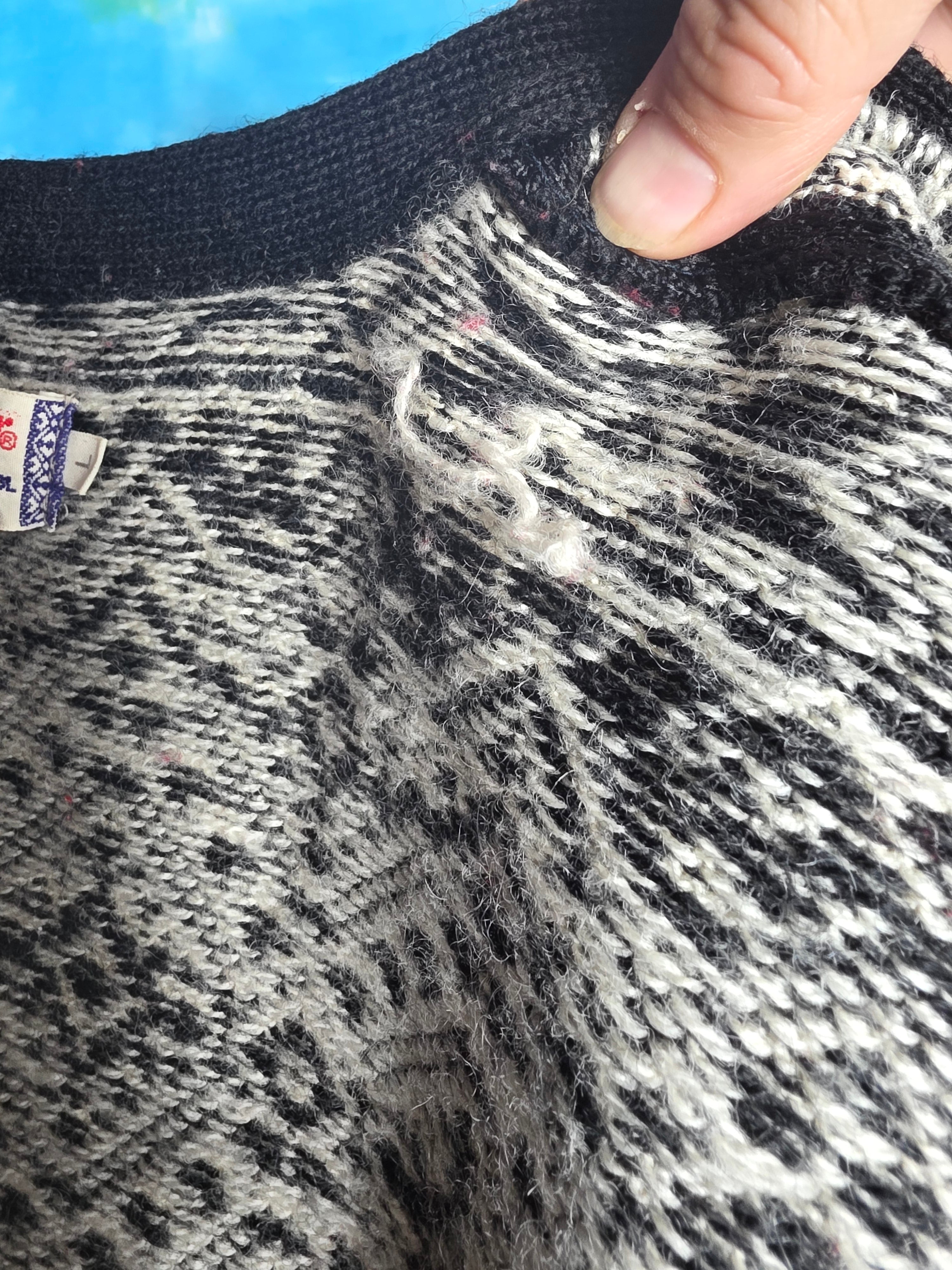 Vintage Norskwear Icelandic Pure Wool Cardigan Floral Trim L