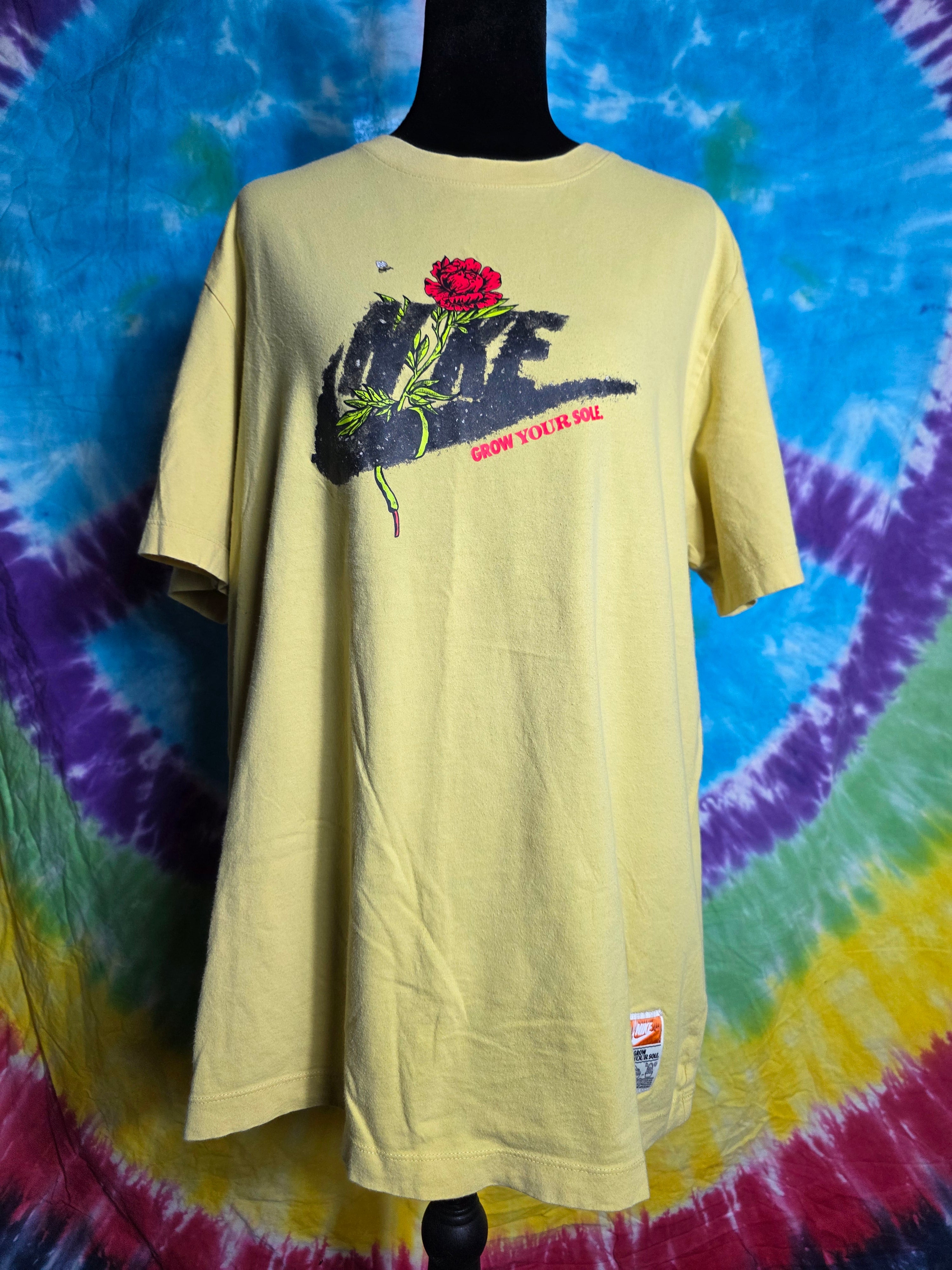 Nike "Grow Your Sole" Rose Graphic T-Shirt Yellow Men's L