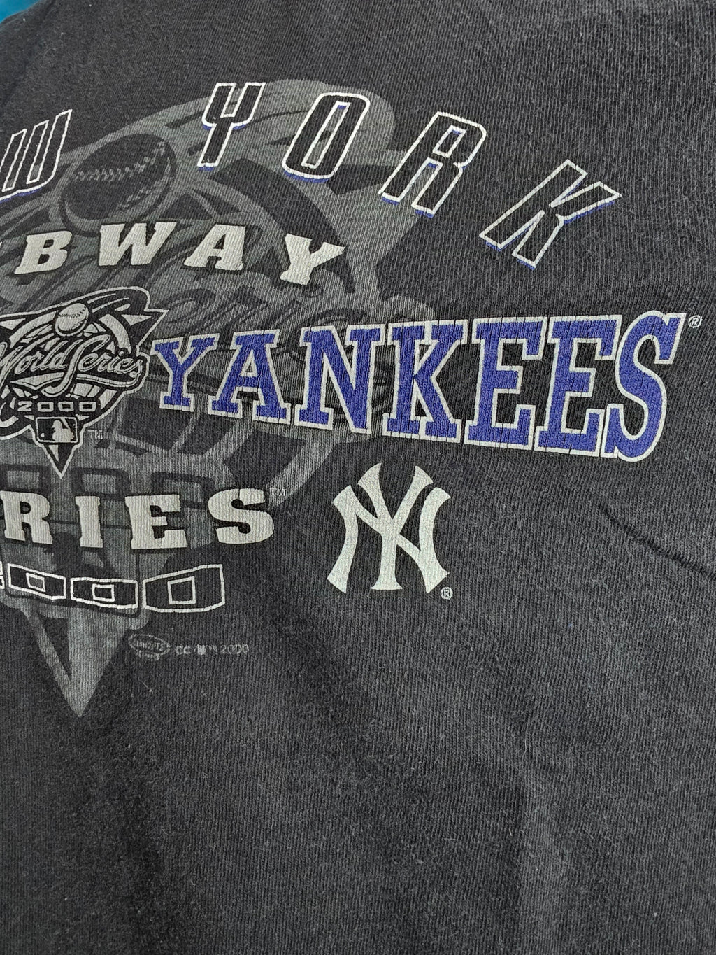 Vintage 2000 Subway Series Yankees vs Mets Tee M