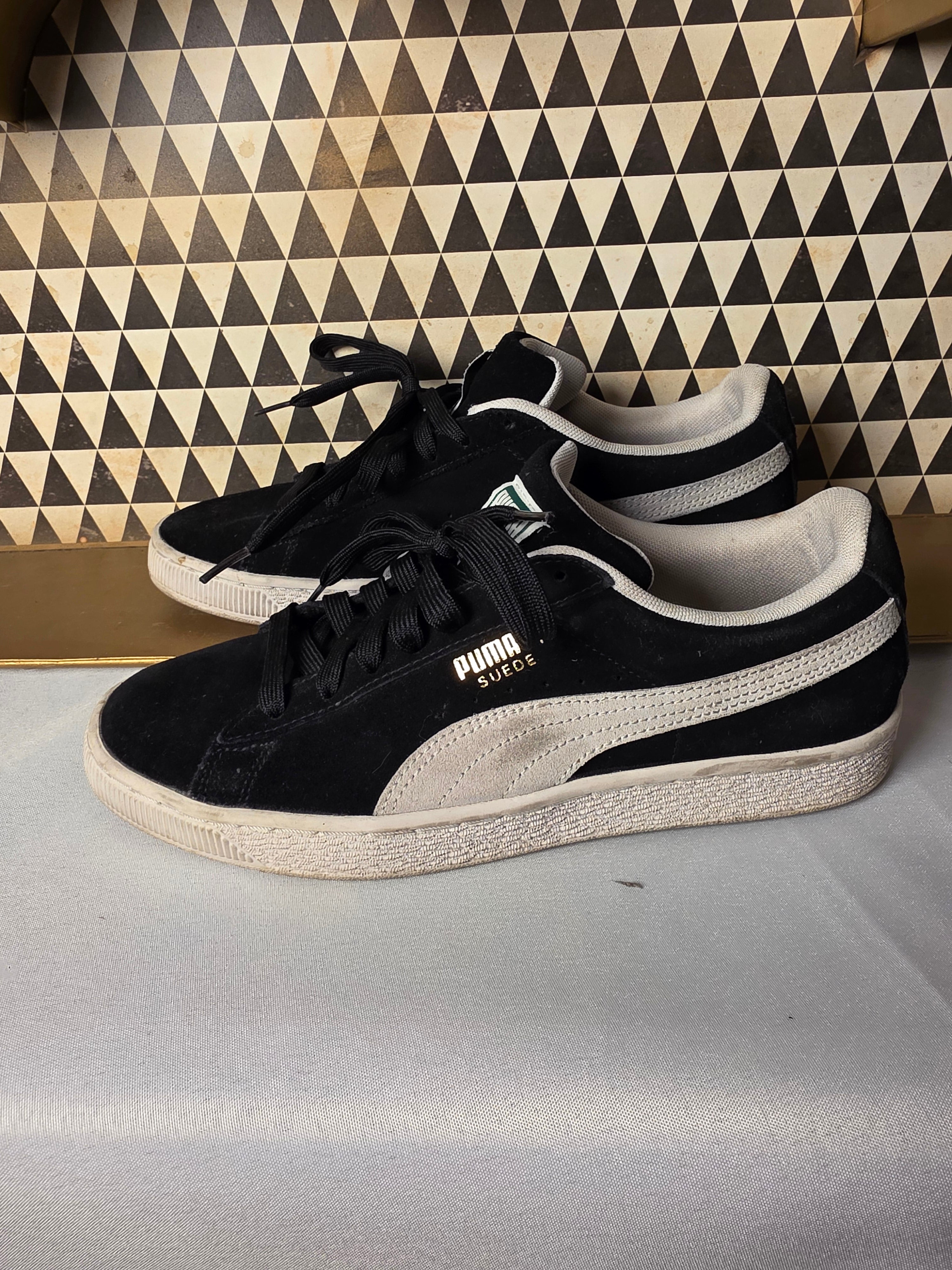 Puma Suede Classic Black White Mens Size 9 Low Top Shoes