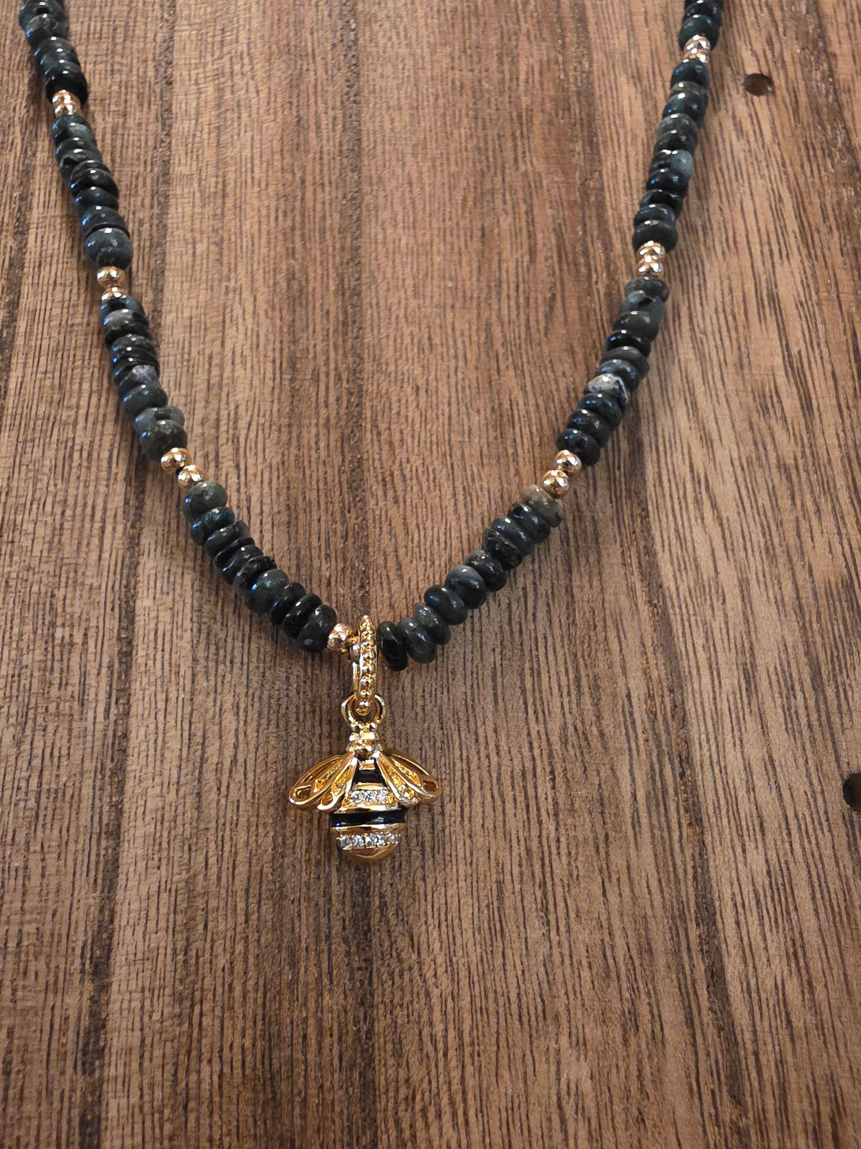 Natural Emerald Rondelle Bead Necklace Gold Bee Pendant 16-18"