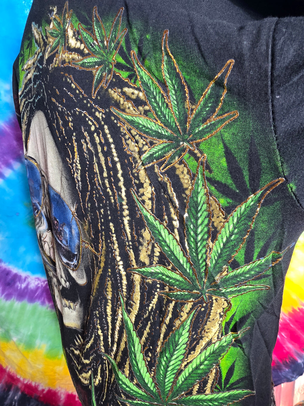 Vintage Style Skull Weed Puff Print Graphic T-Shirt M
