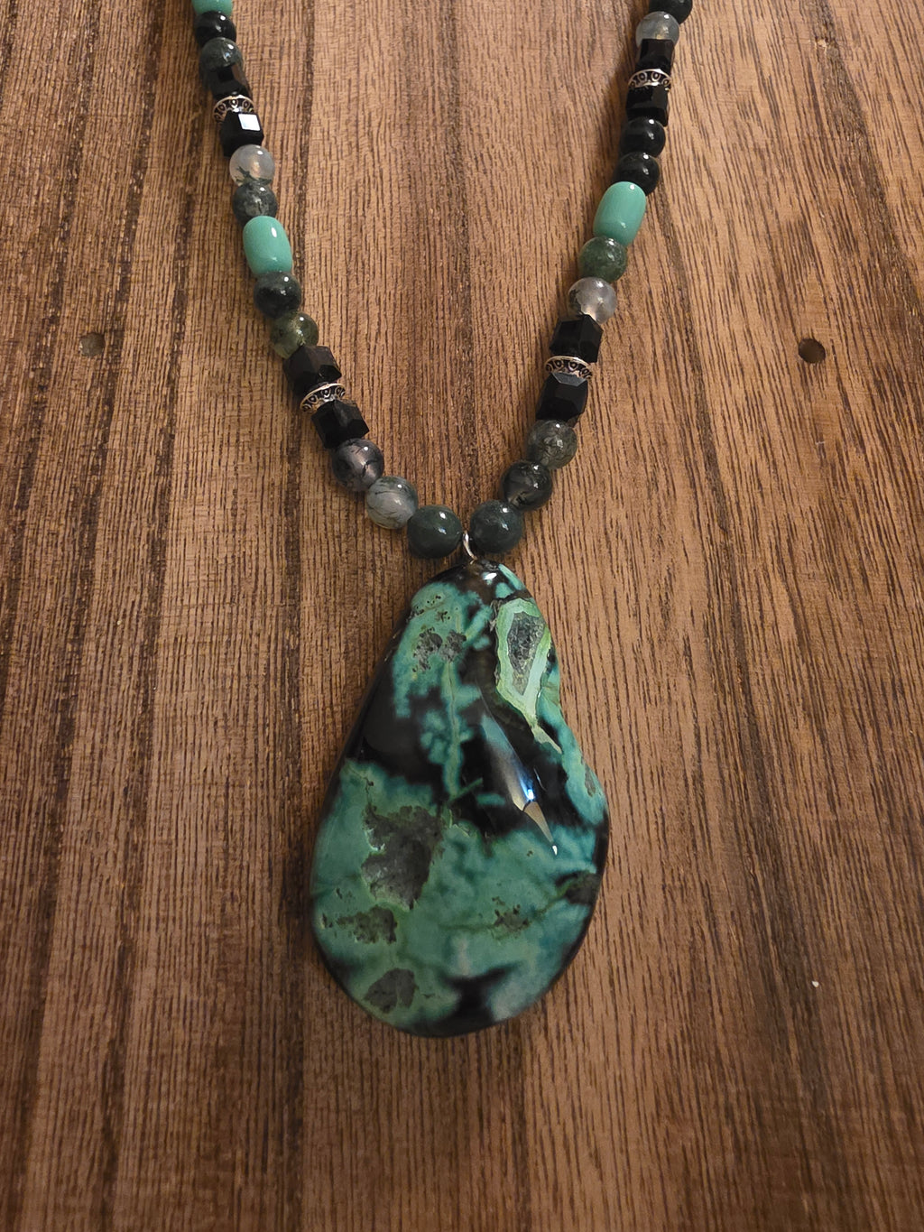 Moss Agate & Druzy Orca Agate Pendant Necklace 21"