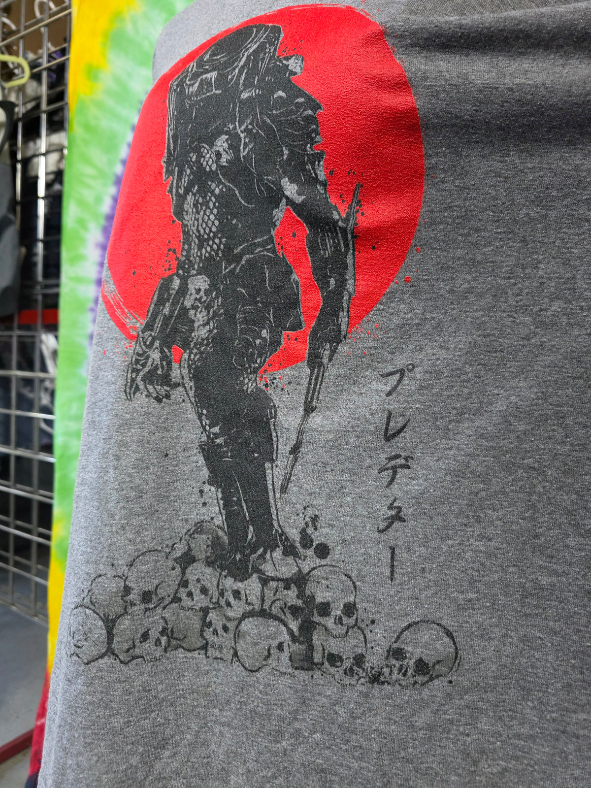 Predator Red Sun Skulls Long Sleeve Shirt Grey L