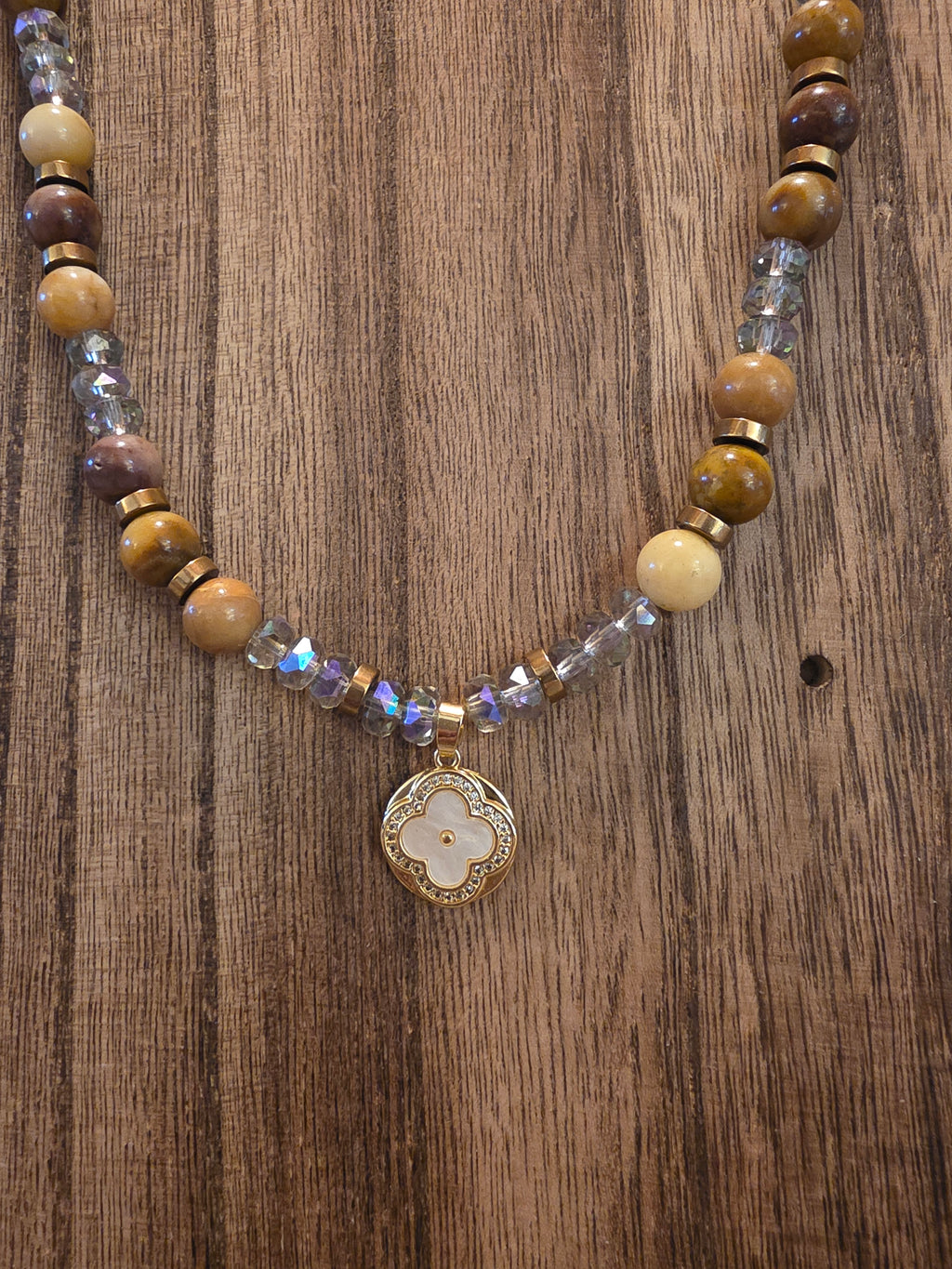 19" Yellow Jasper Mother of Pearl Clover Beaded Crystal Necklace