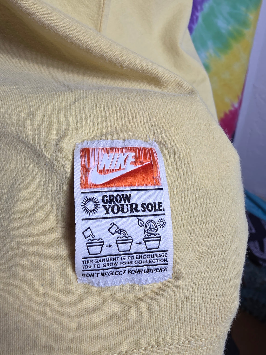 Nike "Grow Your Sole" Rose Graphic T-Shirt Yellow Men's L