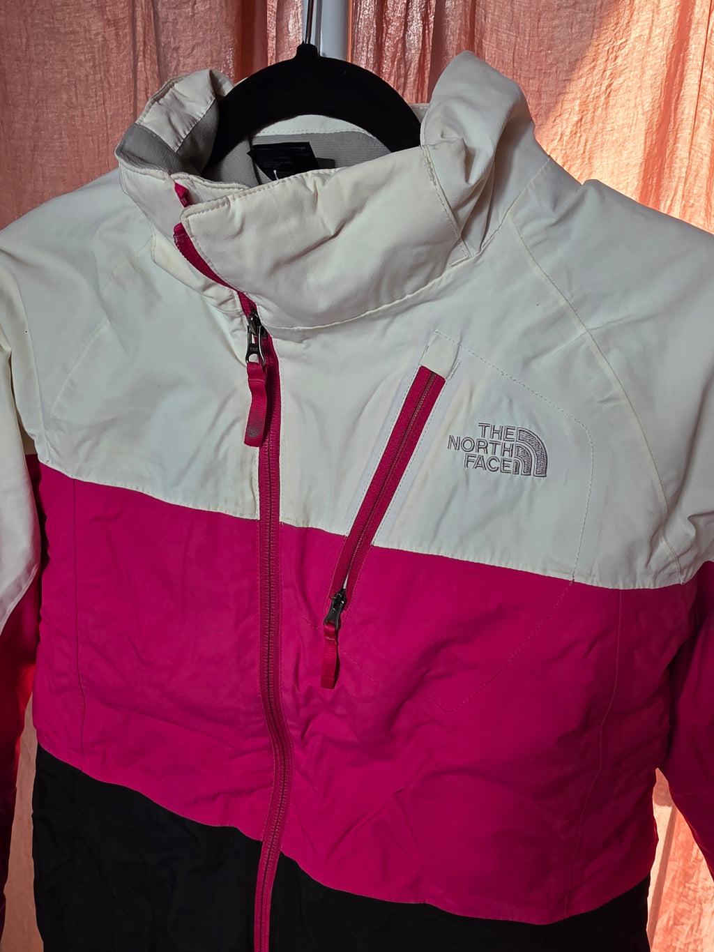 The North Face HyVent Ski Jacket Girl’s L 14/16 Pink White Black