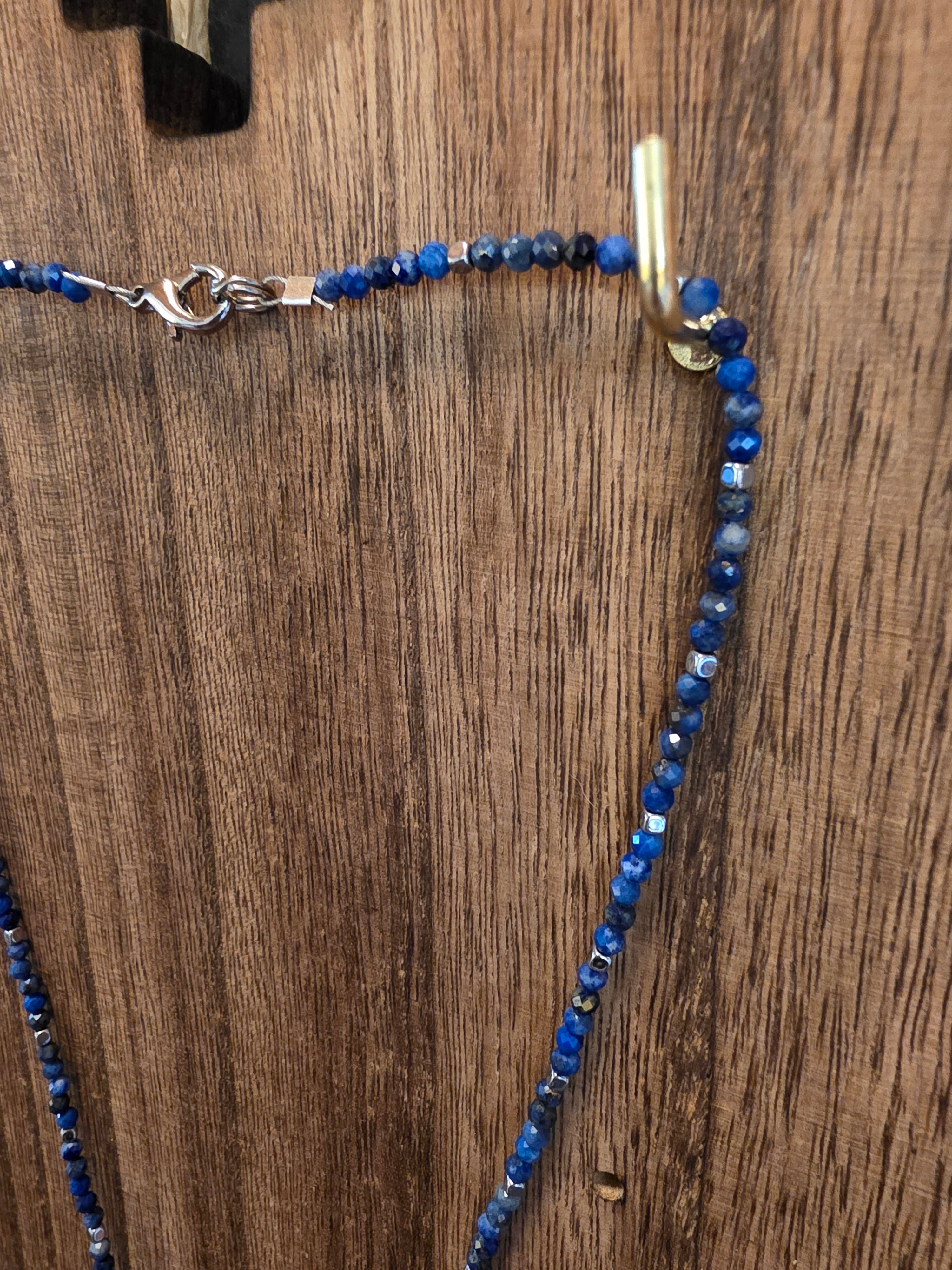 Lapis Lazuli Faceted Bead Necklace Carved Leaf Pendant 18"