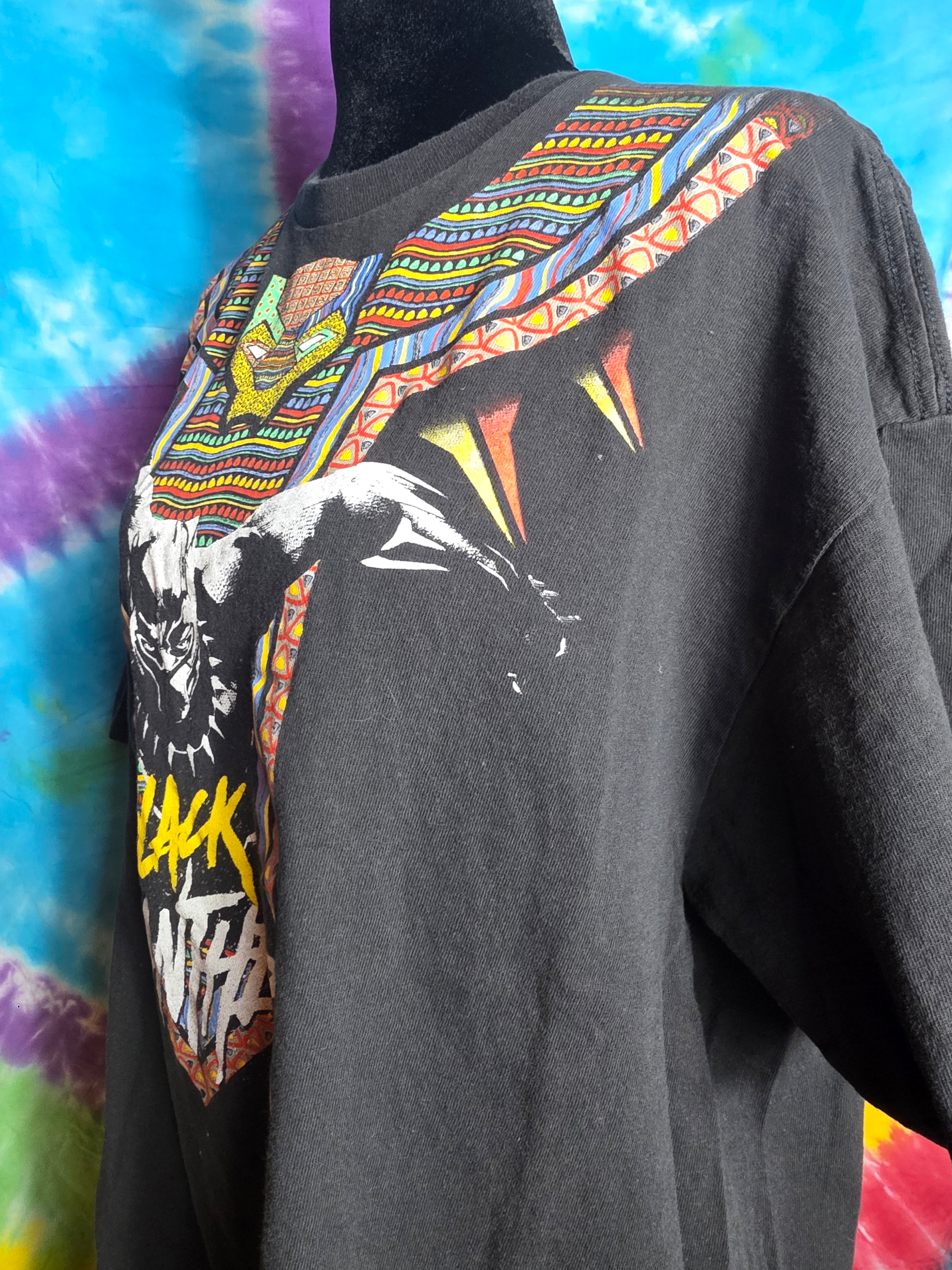 Marvel Black Panther Dashiki Style Tee XL Tribal Collar Rare