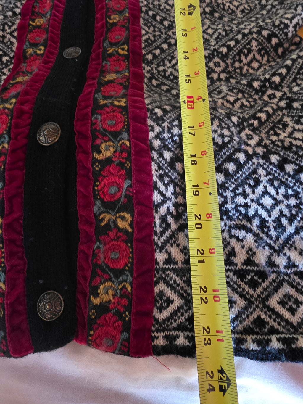 Vintage Norskwear Icelandic Pure Wool Cardigan Floral Trim L