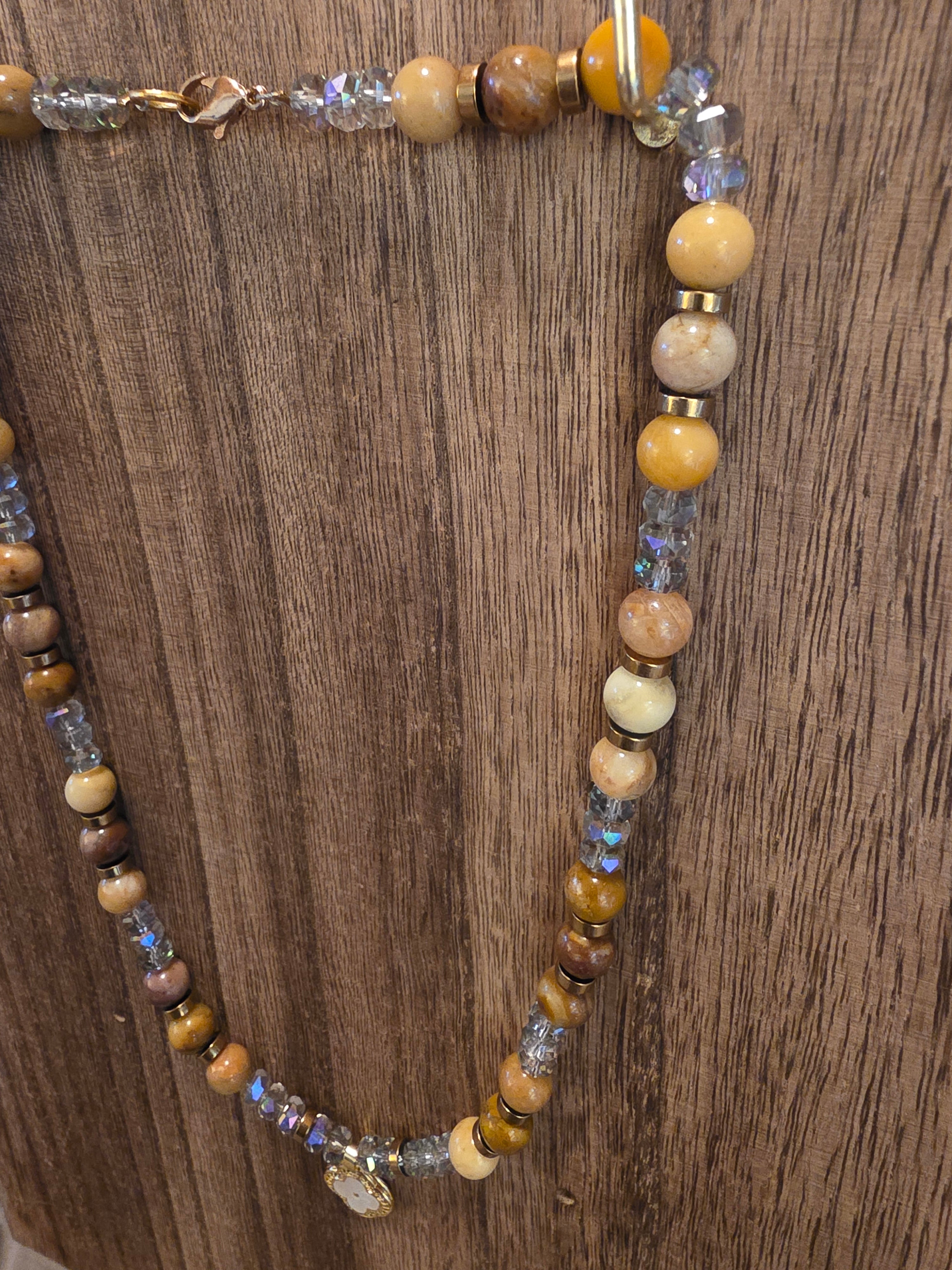 19" Yellow Jasper Mother of Pearl Clover Beaded Crystal Necklace