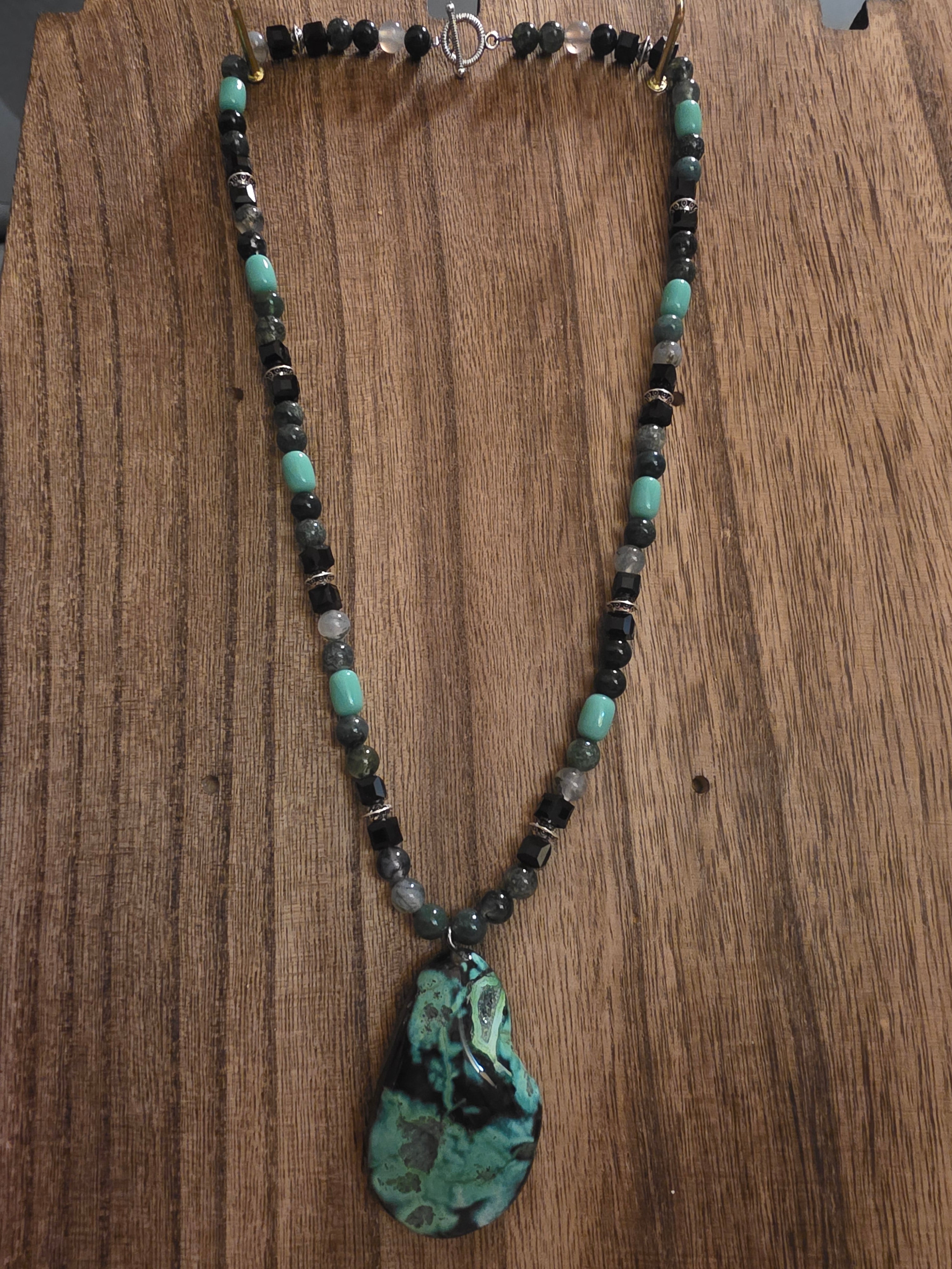 Moss Agate & Druzy Orca Agate Pendant Necklace 21"