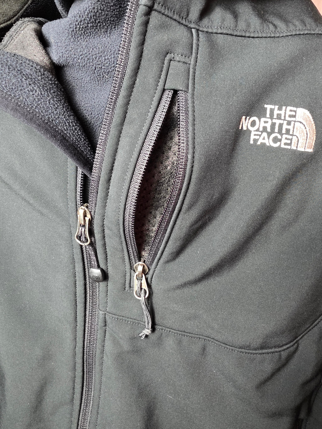 The North Face Men’s Medium Apex Bionic Black Softshell Jacket