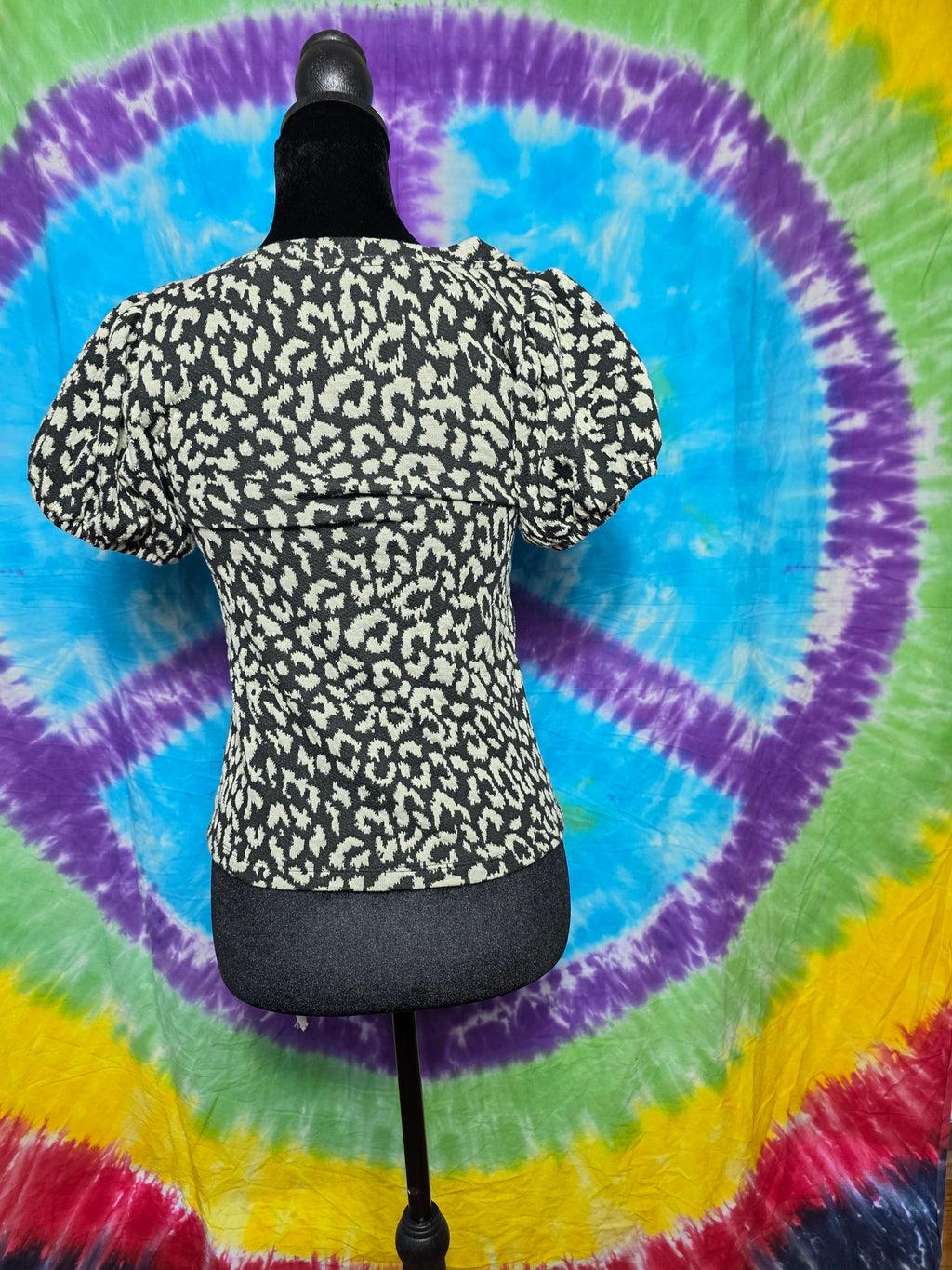 Free People Snow Leopard Puff Sleeve Knit Top XS