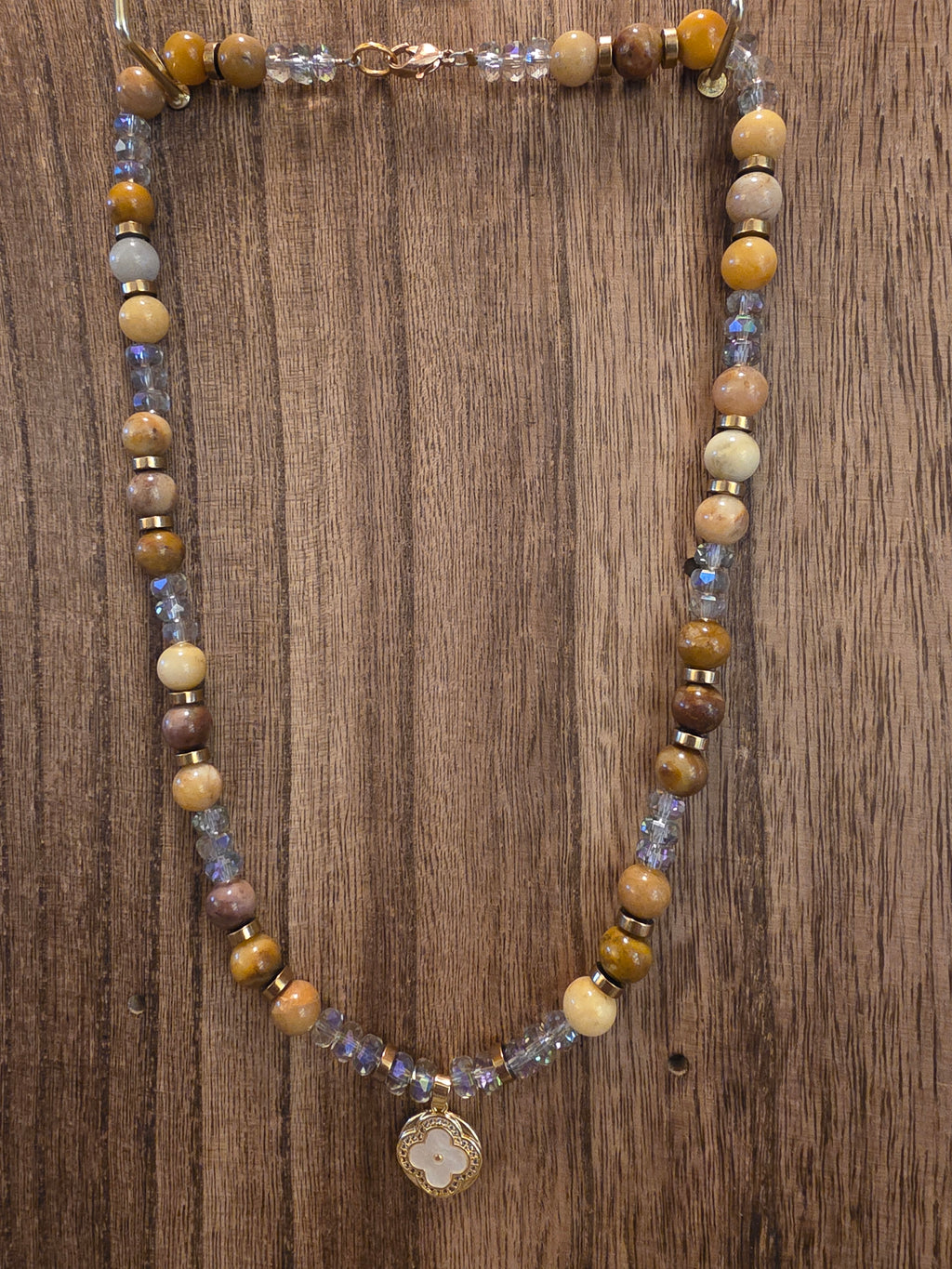19" Yellow Jasper Mother of Pearl Clover Beaded Crystal Necklace