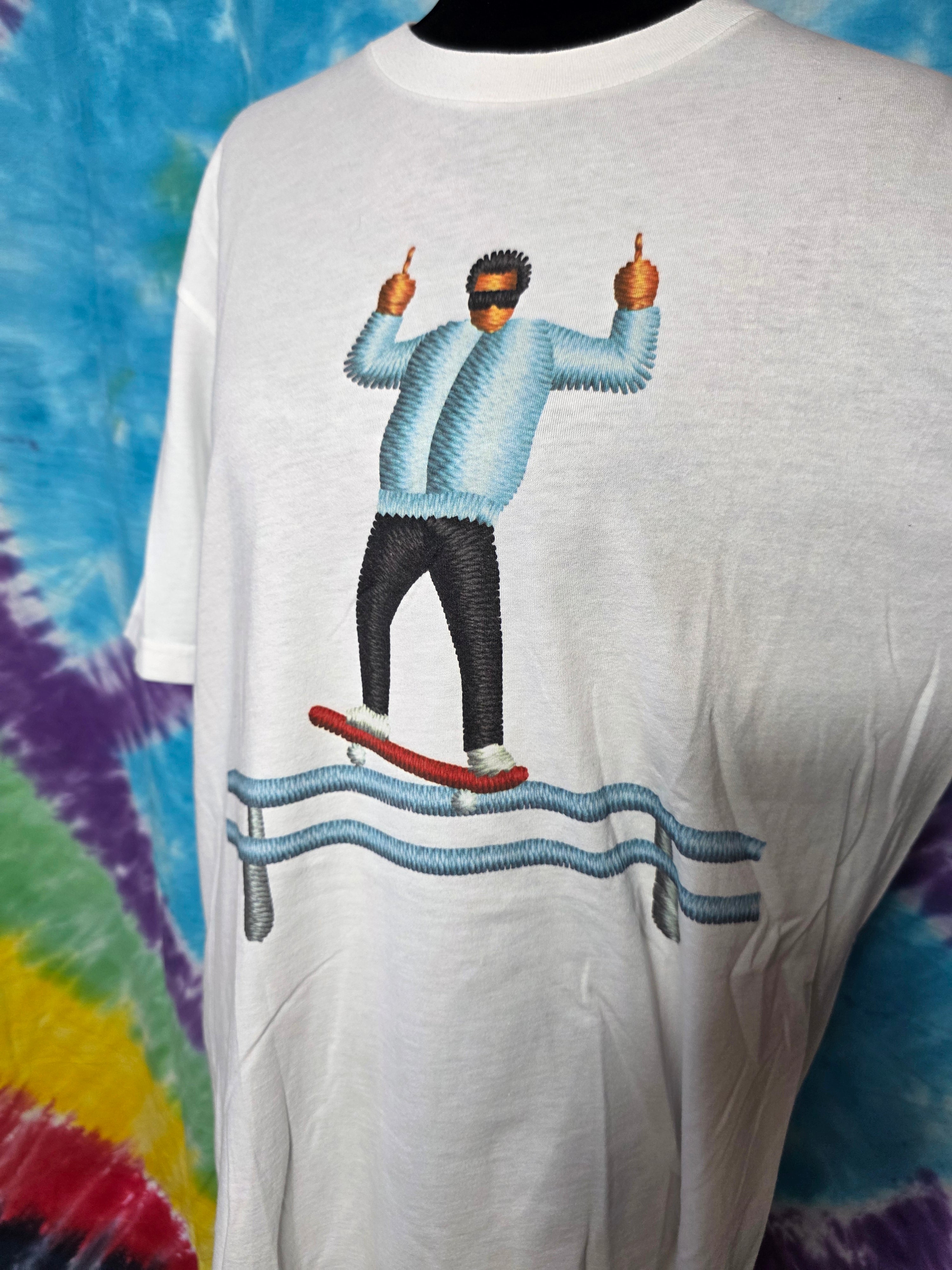 Everybody Skates White T-Shirt XL Skateboard Graphic