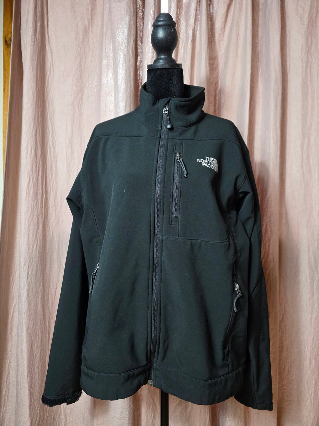 The North Face Men’s Medium Apex Bionic Black Softshell Jacket