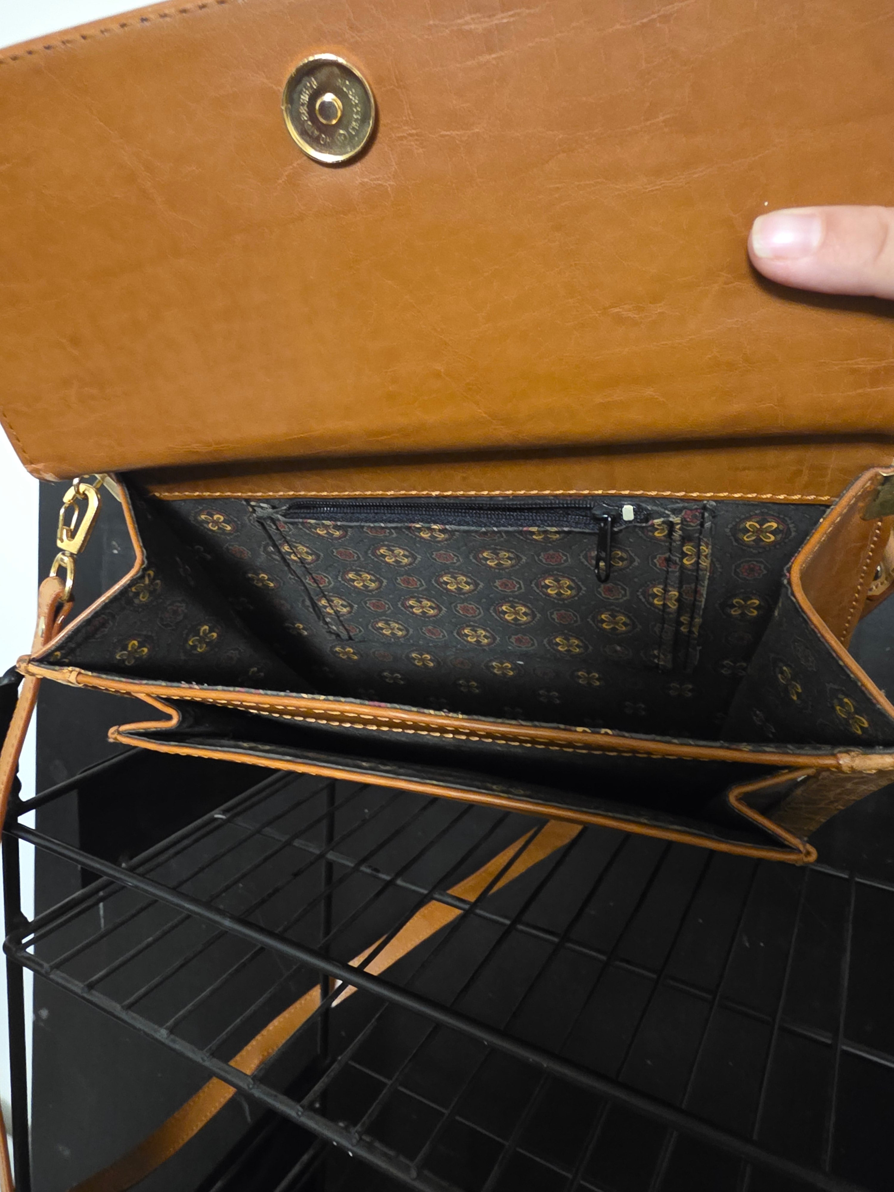 Vintage Belle Rose Warm Tan Leather Crest Crossbody Bag Briefcase